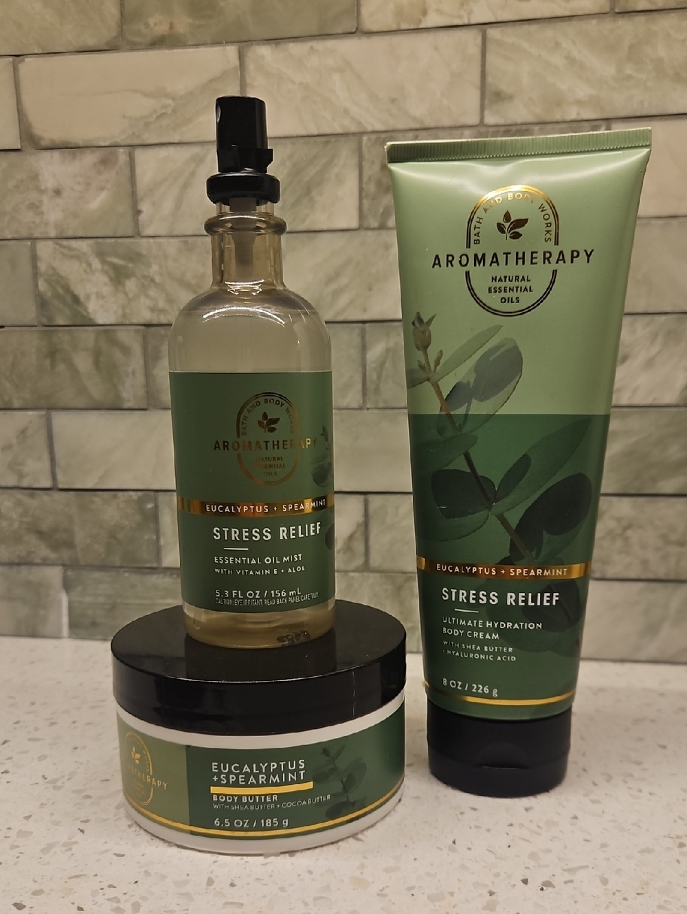 Aromatherapy Eucalyptus + Spearmint Stress Relief Bath & Body Set - NWT